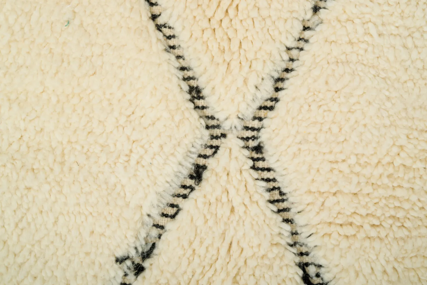 Tappeto Kilim In Stile Berbero Del Marocco Beni Ourain 155 x 250 cm