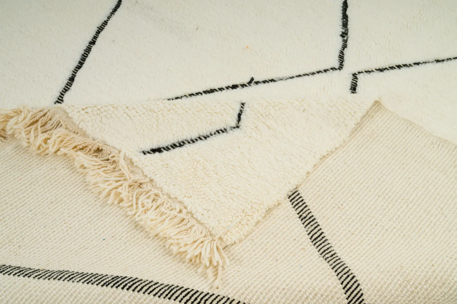 Tappeto Kilim In Stile Berbero Del Marocco Beni Ourain 200 x 290 cm