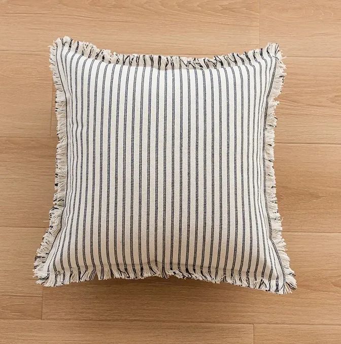 Fodera per cuscino - Fringed (nero)