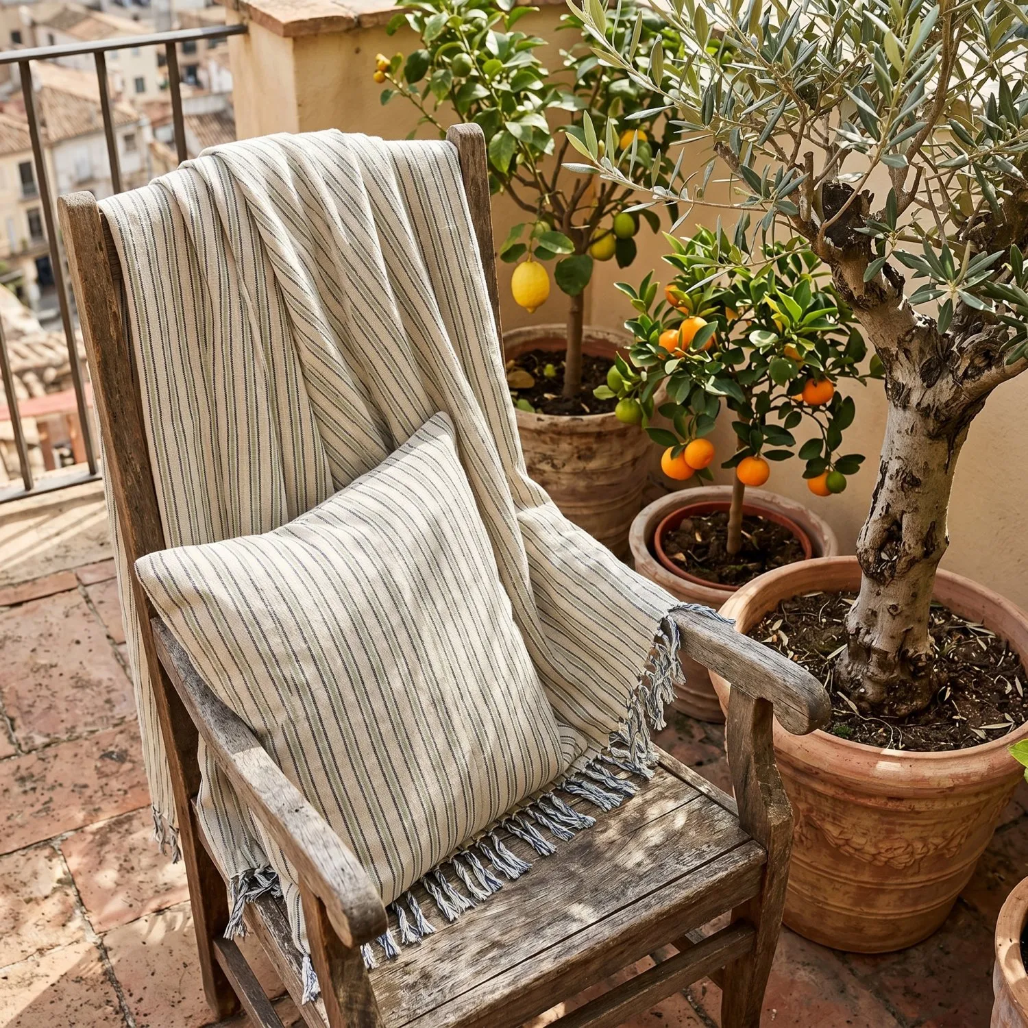 Coperte - Rumi stripe cotton throw (crema/blu navy/verde chiaro)