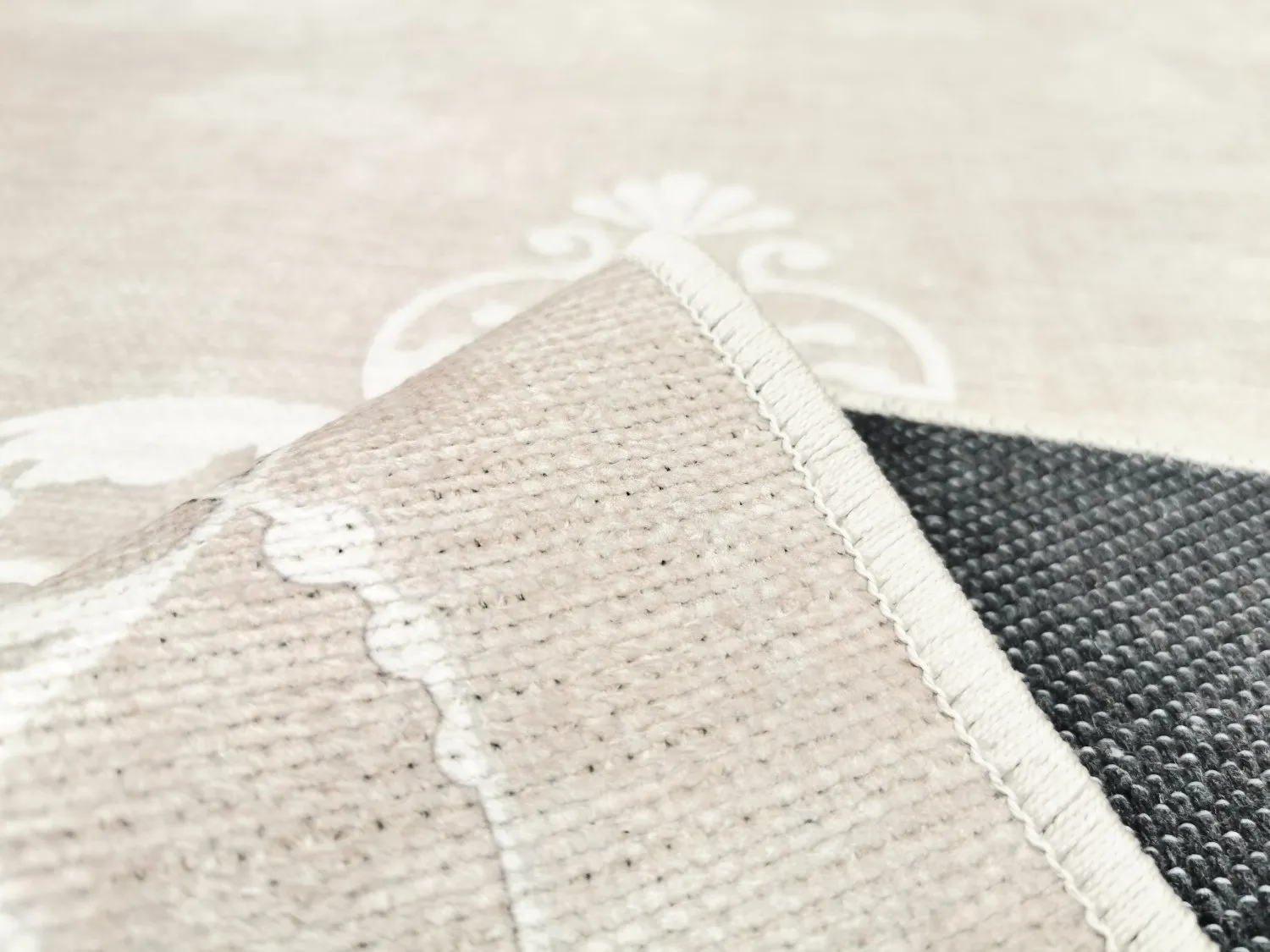 Tappeto Wilton - Santi (beige/bianco)