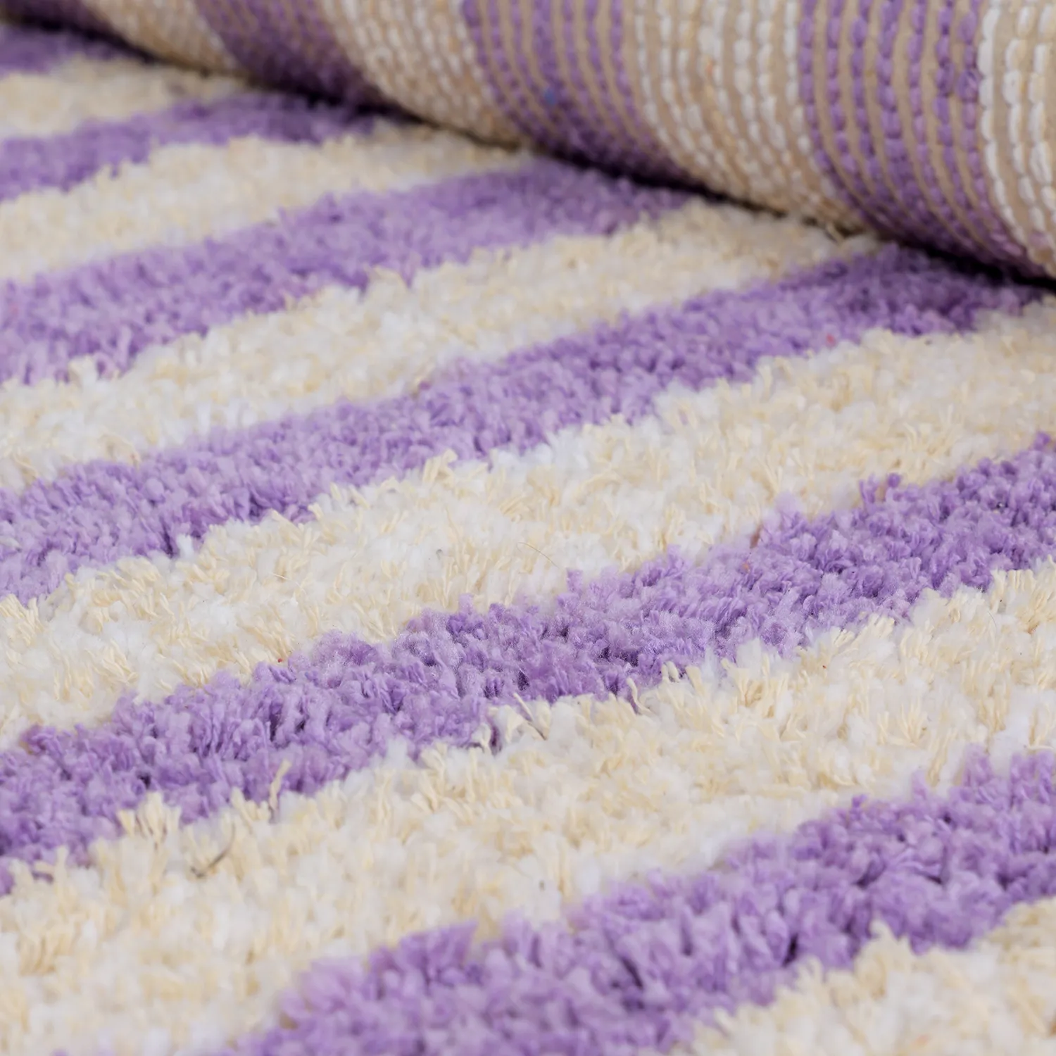 Tappeto A Pelo Lungo - Thira Stripe Cotton Shaggy (crema/viola chiaro)