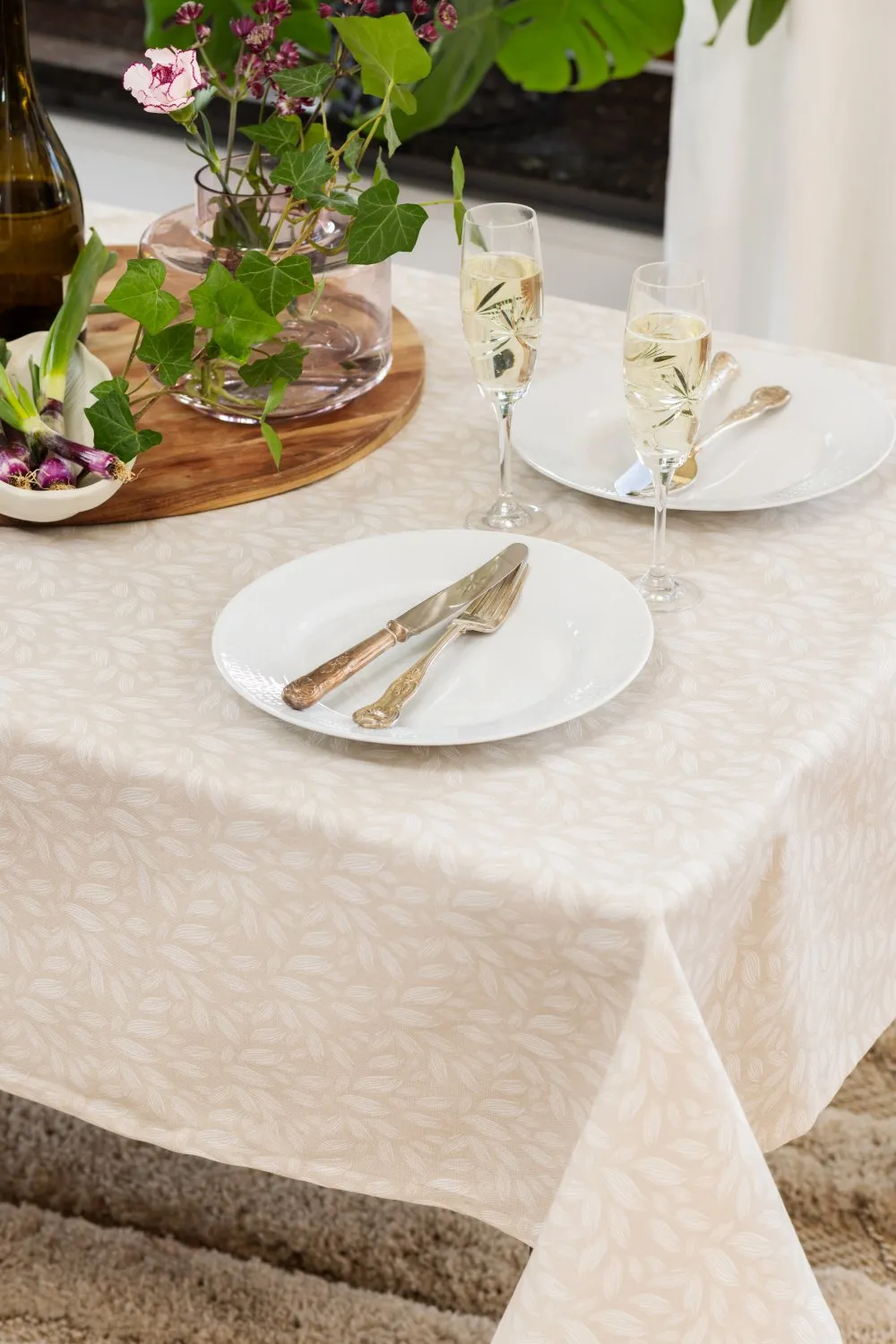 Set di biancheria da tavola in cotone: tovaglia rivestita marrone, runner beige, tovaglioli - Italia