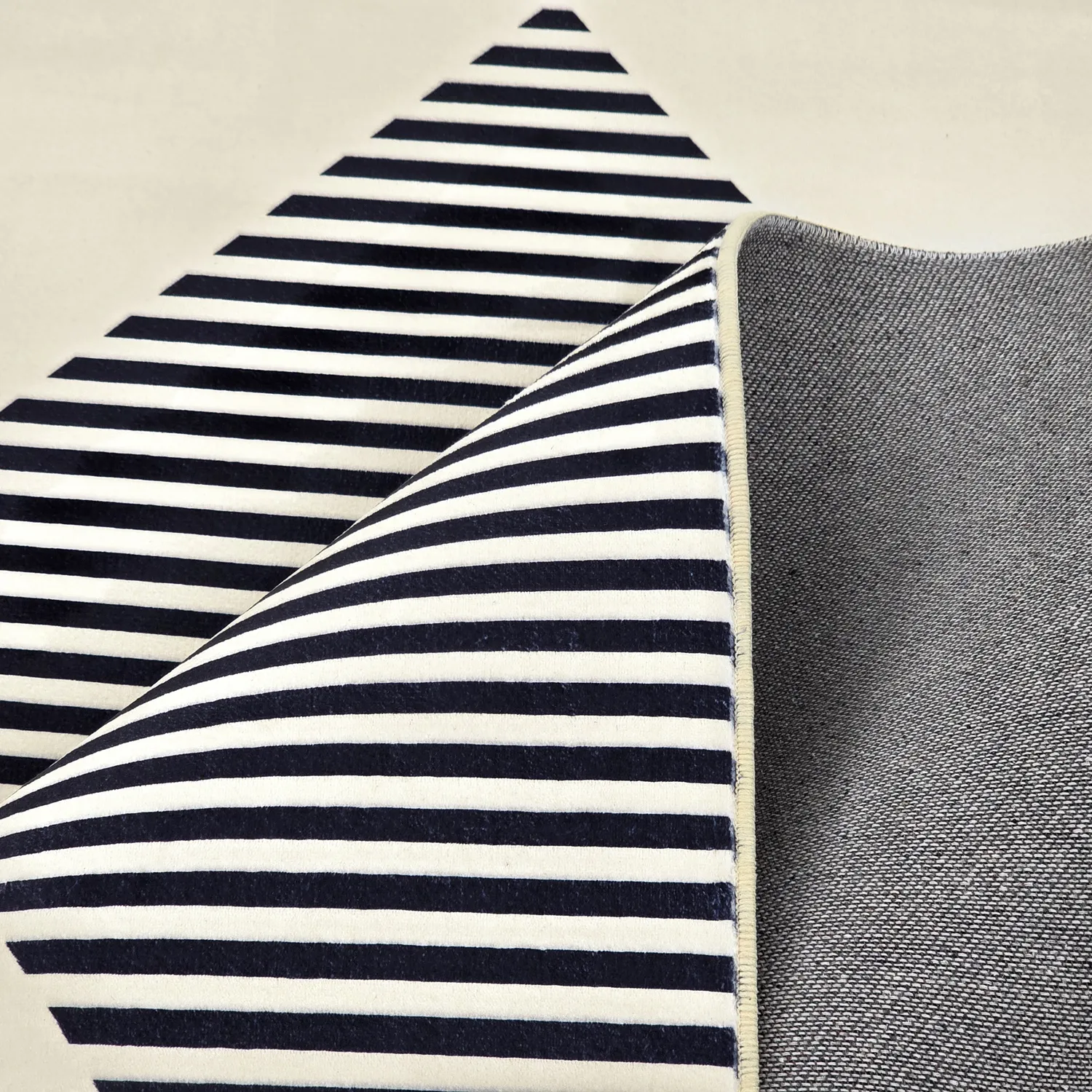 Tappeto Wilton - Pucon (nero/crema)